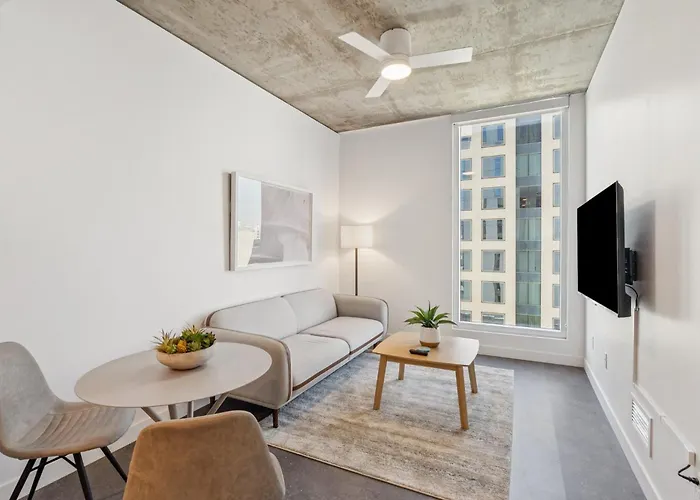 Placemakr Downtown Phoenix