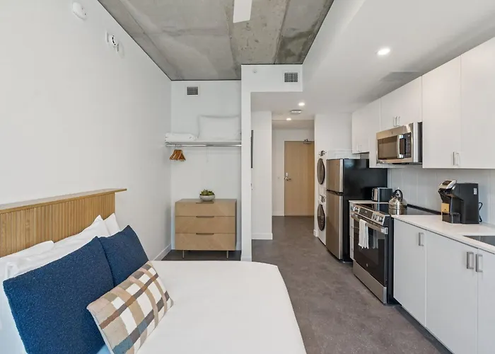 Placemakr Downtown